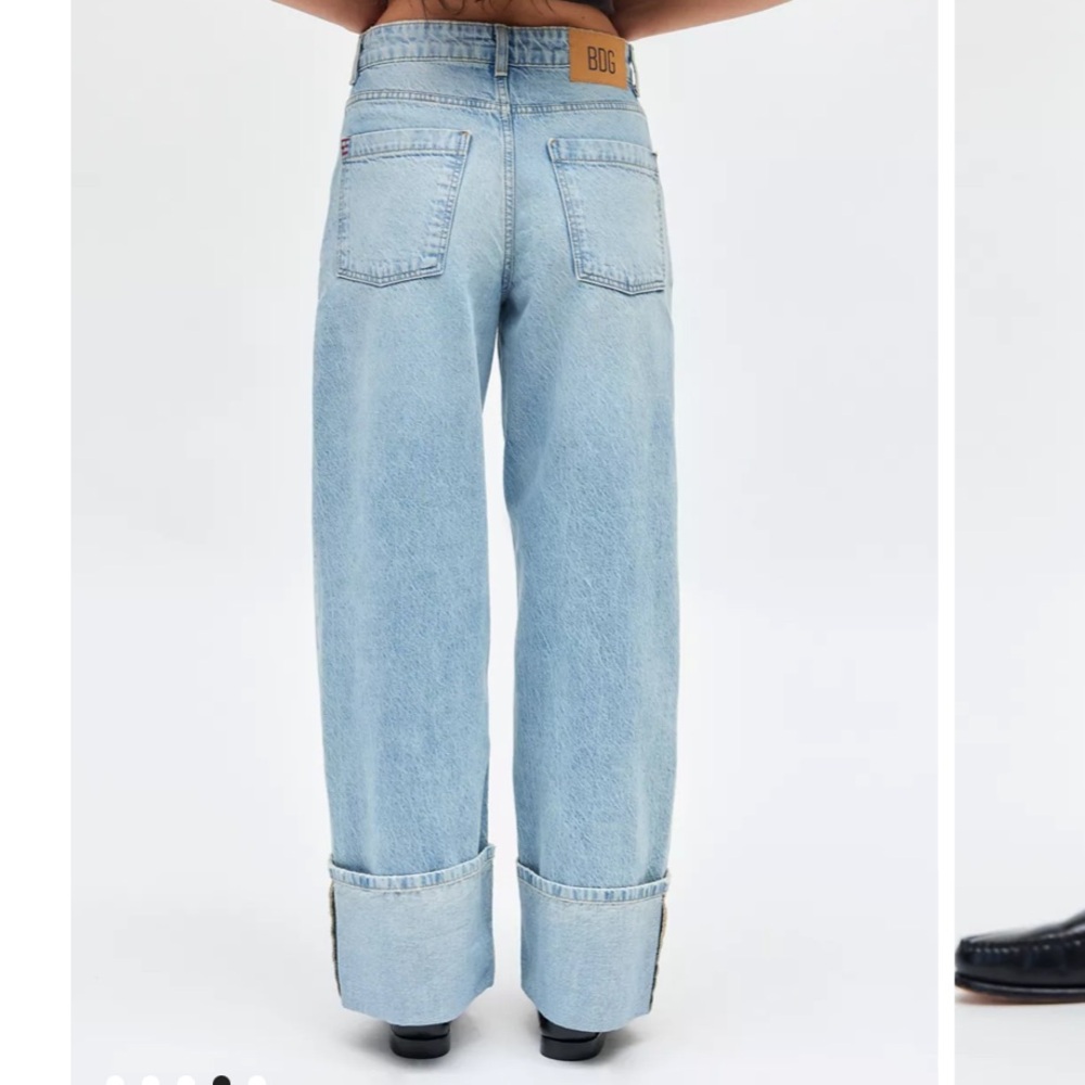 Women's Light Blue Jeans